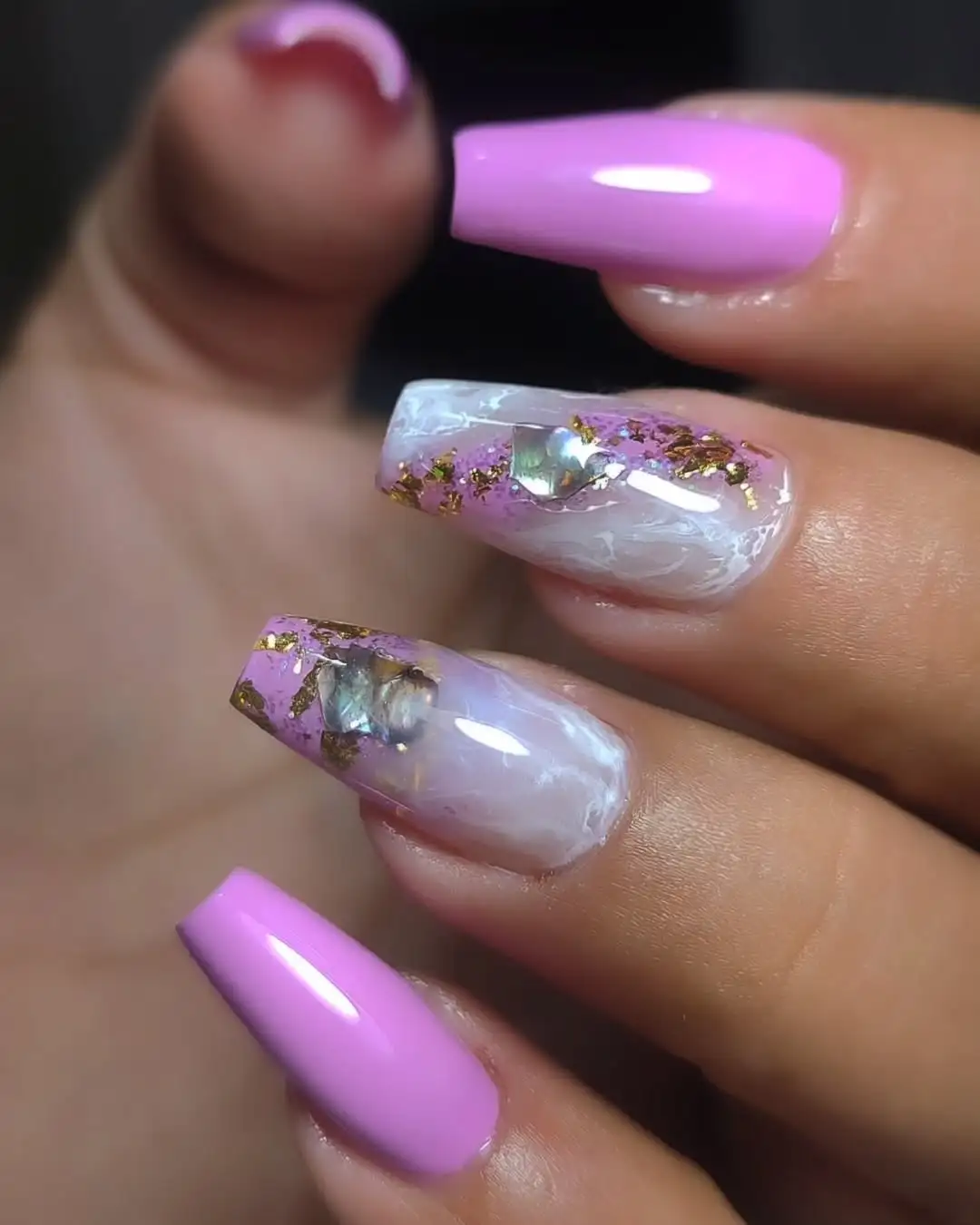 Design de unhas decoradas formato Almond